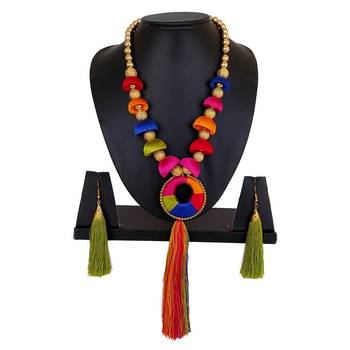 Multicolor necklaces 1