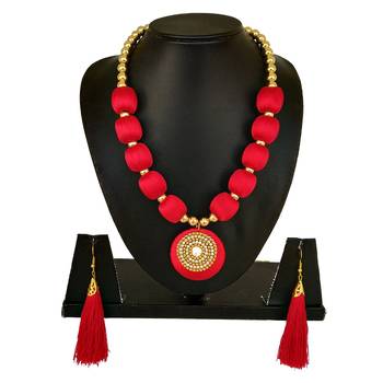 Red necklaces 1