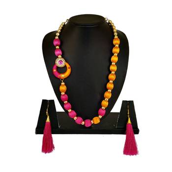 Pink necklaces 1