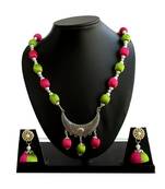 Multicolor necklaces