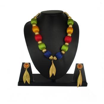 Multicolor necklaces 1