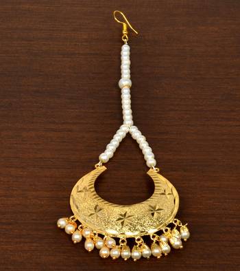 Gold Plated with Off-White pearls Traditional Styled Maang Tikka 1