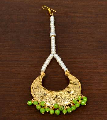 Gold Plated with Parrot Beads Traditional Styled Maang Tikka 1