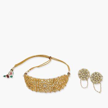 Kundan Choker With Pearls With Matching Studs 1