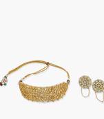 Kundan Choker With Pearls With Matching Studs