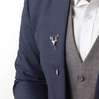 Gold crystal brooch 4