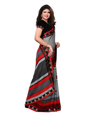Grey Printed Chiffon Saree With Blouse 3