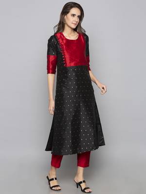 Black woven art silk long kurti 4