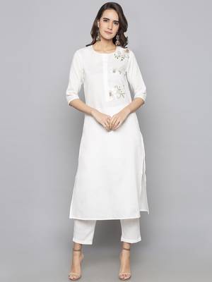 Off-white embroidered cotton long kurti 2