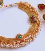 Gorgeous Antique Finish Pearl Cluster Kemp Green Necklace Set