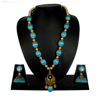 Blue necklaces 1