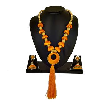 Yellow necklaces 1