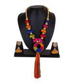 Multicolor necklaces