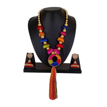 Multicolor necklaces 1