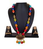 Multicolor necklaces