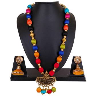 Multicolor necklaces 1