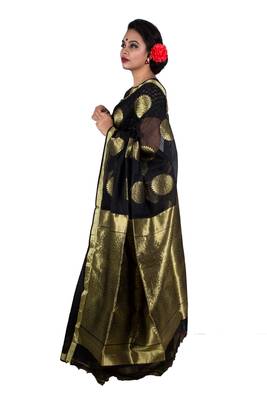 Black bengal handloom saree with blouse 2