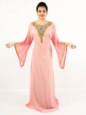 Light-pink embroidered georgette islamic kaftans 1