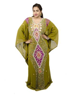 Green embroidered georgette islamic kaftan 1