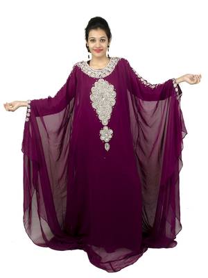 Magenta embroidered georgette islamic kaftan 1