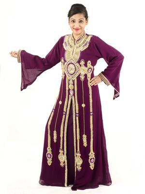 Magenta embroidered georgette islamic kaftan 1