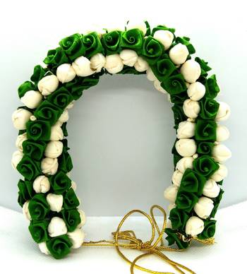 Green gajra/veni 1