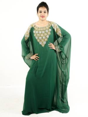 Green embroidered georgette islamic kaftan 1