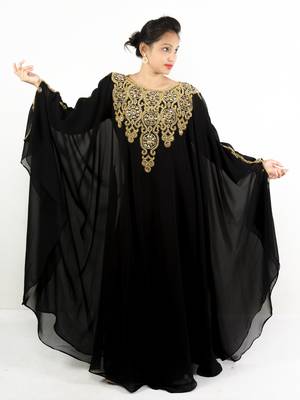Black embroidered georgette islamic kaftan 1