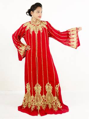 Red embroidered georgette islamic kaftan 1