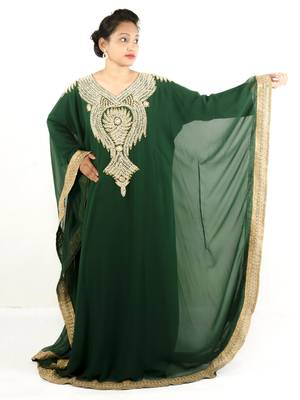 Green embroidered georgette islamic kaftan 1