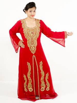 Red embroidered georgette islamic kaftan 1