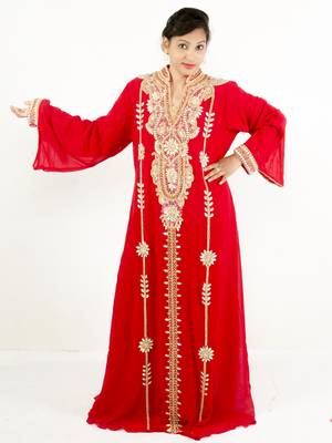 Red embroidered georgette islamic kaftan 1