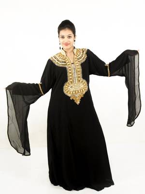Black embroidered georgette islamic kaftan 1