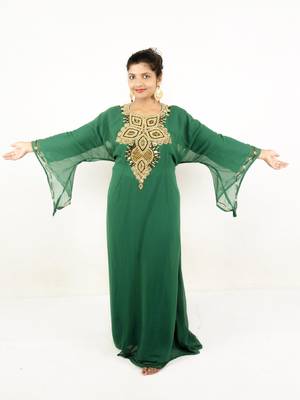 Green embroidered georgette islamic kaftan 1
