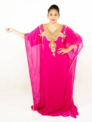 Rani pink embroidered georgette islamic kaftan 1