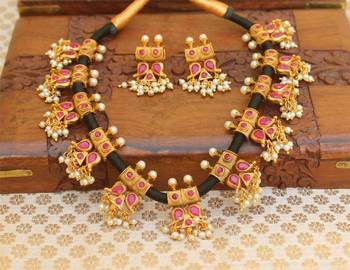 Pink Agate Necklace Sets 1