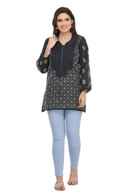 Black Embroidered Cotton Chikankari Kurti  1