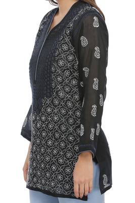 Black Embroidered Cotton Chikankari Kurti  3
