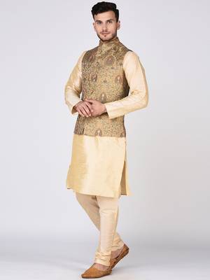 Gold Woven Silk Blend Kurta Pajama 2