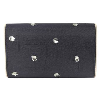 Black basic envelope clutch 3