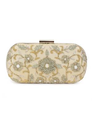 Aamras clutch 1