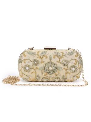 Aamras clutch 5