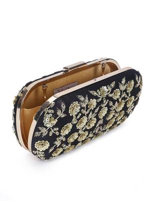 Bewitching black clutch 3