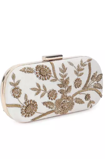 Dazzling beige clutch