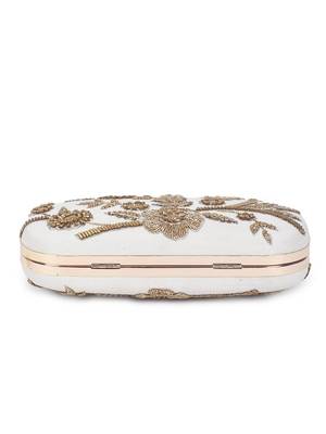 Dazzling beige clutch 4