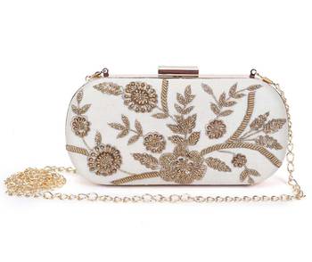 Dazzling beige clutch 5