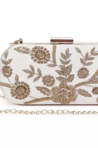 Dazzling beige clutch