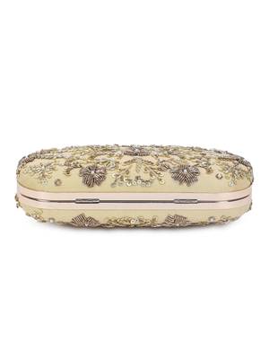 Exquisite gold clutch 4
