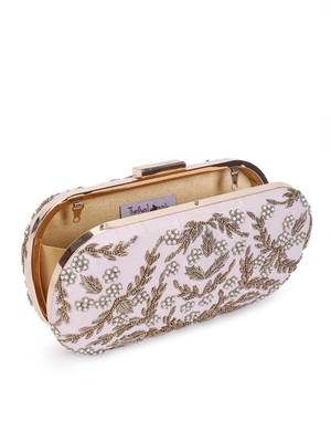 Graceful pink clutch 3