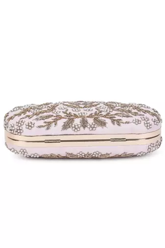 Graceful pink clutch